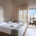 Sithonia Luxury 4 Beds Appartement *