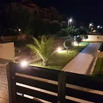 Sithonia Luxury 4 Beds *
